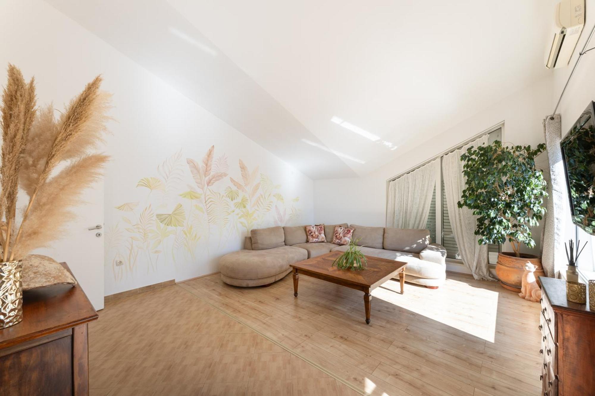 Apartmant With Pool 8 Kastela Exterior photo